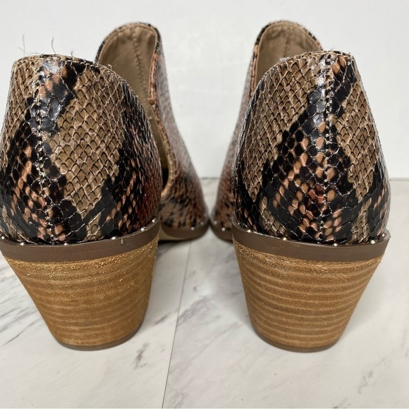 Charles David Snake Faux Leather Split Shaft Bootie 8M - Picture 4 of 13